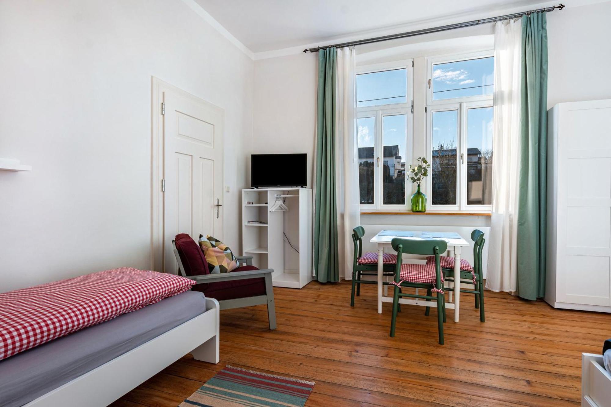 Bahnhof Grombach Apartment Бад Рапенау Екстериор снимка